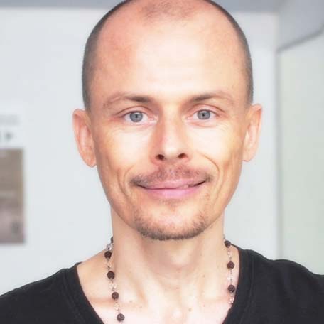 TOMASZ GOETEL